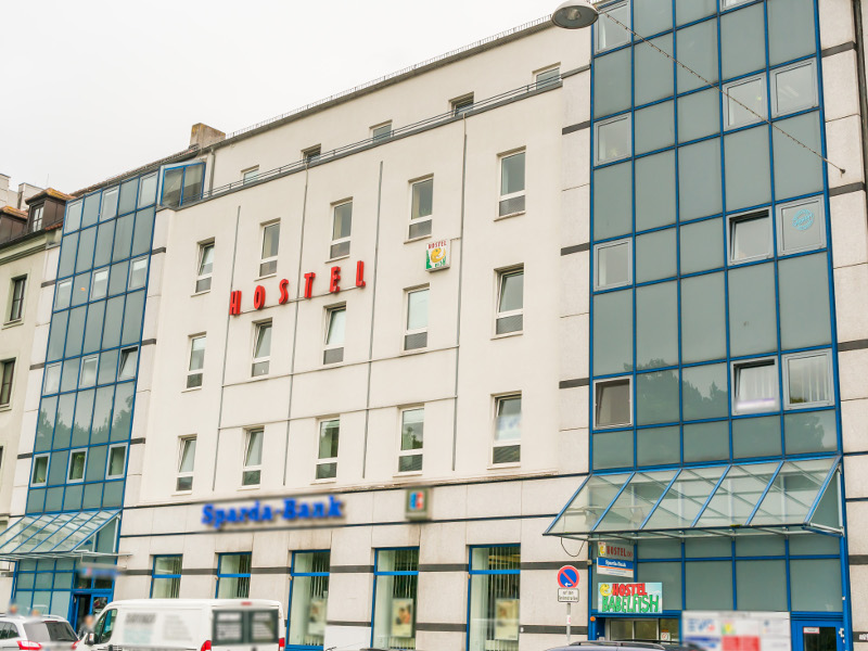 https://www.babelfish-hostel.de/media/Galeryhostel/023 hostel entry.jpg